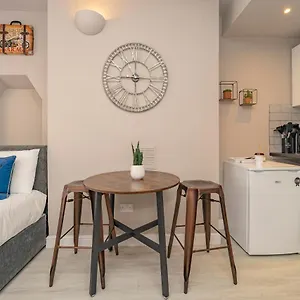 Apartment Funky Studio Few Mins To Seafront Mst, Brighton