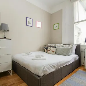 Apartment Brunswick Bijou - By Lets, Brighton