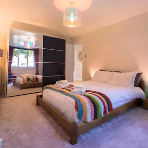 Luxurious Quirky Flat In Greenwich O2 Arena With Free Parking London